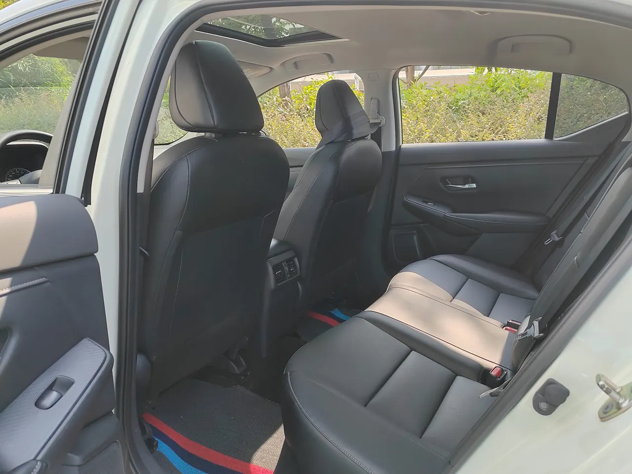 Nissan 2022 Sylphy 1.6 Stepless XL Pleasant Edition Automatic Gear 4