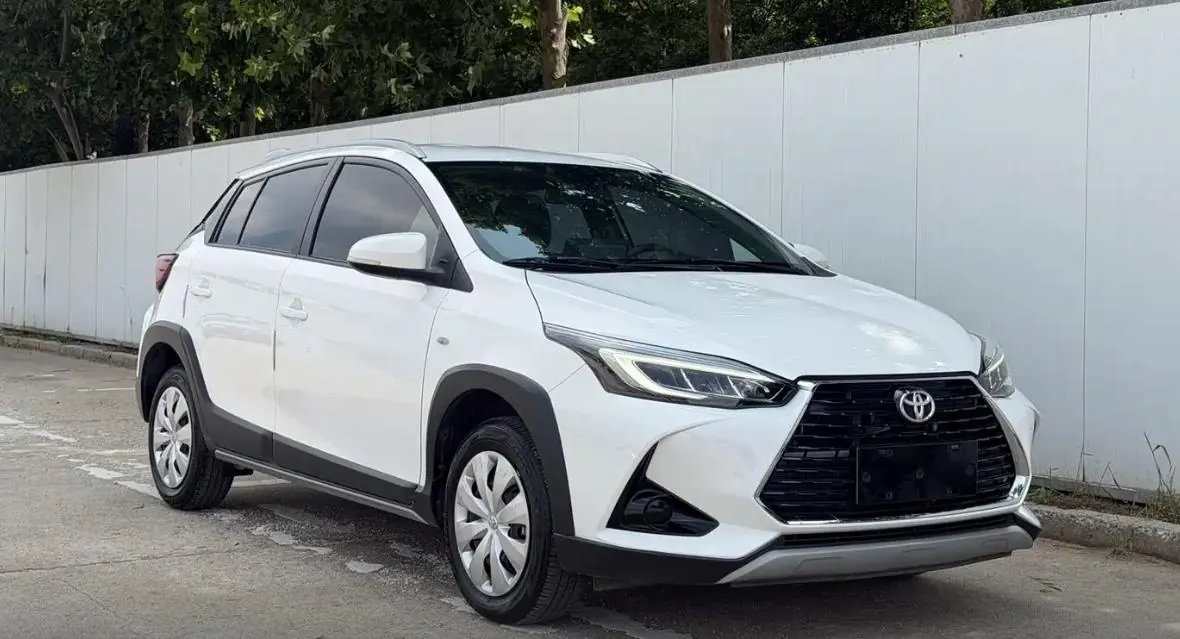 Toyota yaris 2022 YARiS L Zhixuan X 1.5 Stepless Leading PLUS Edition Automatic Gear 2