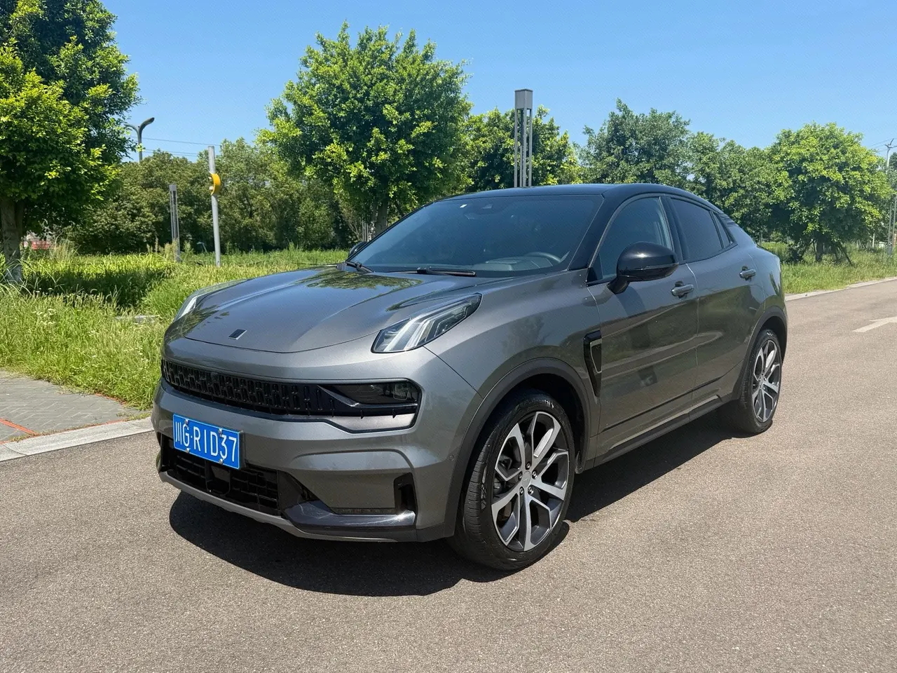 打开图片灯箱:LYNK&CO 2020 LYNK&CO 05 2.0TD four-wheel drive Halo automatic gear