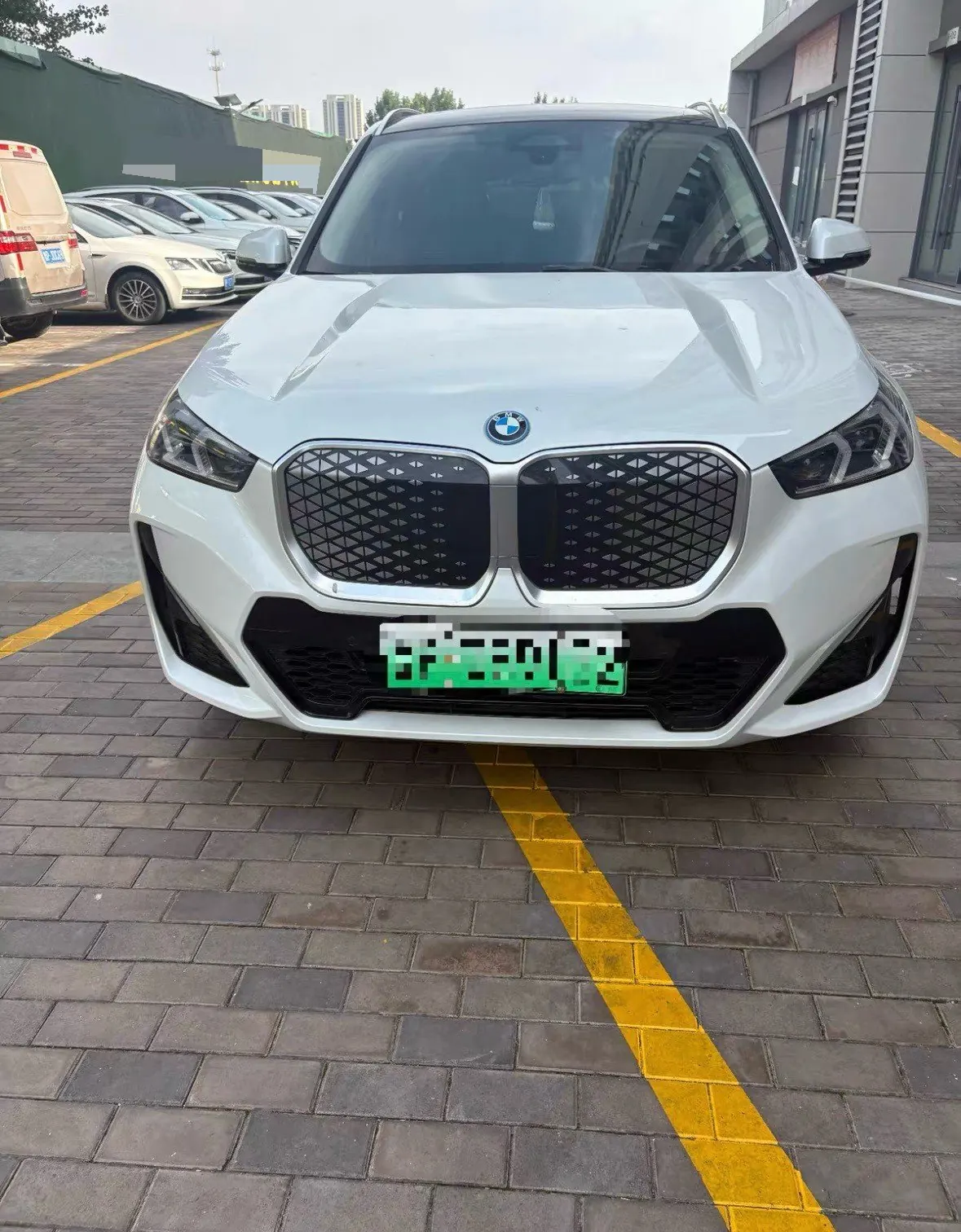 BMW 2023 iX1 eDrive25L eDrive25L X design set automatic gear 3
