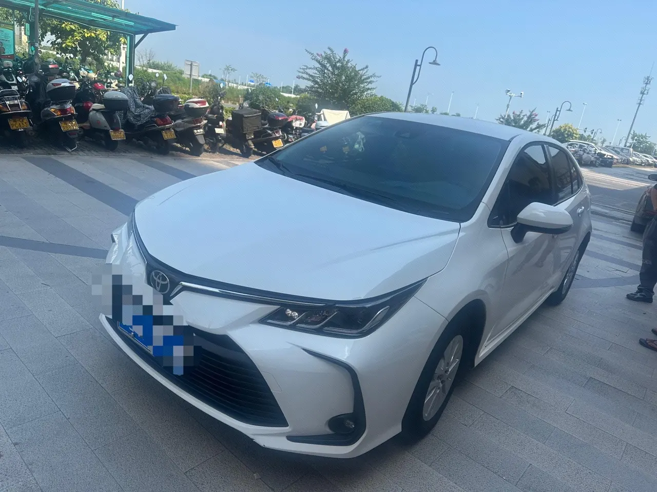 Open image lightbox: Toyota 2021 corolla 1.2T stepless elite PLUS version of automatic gear