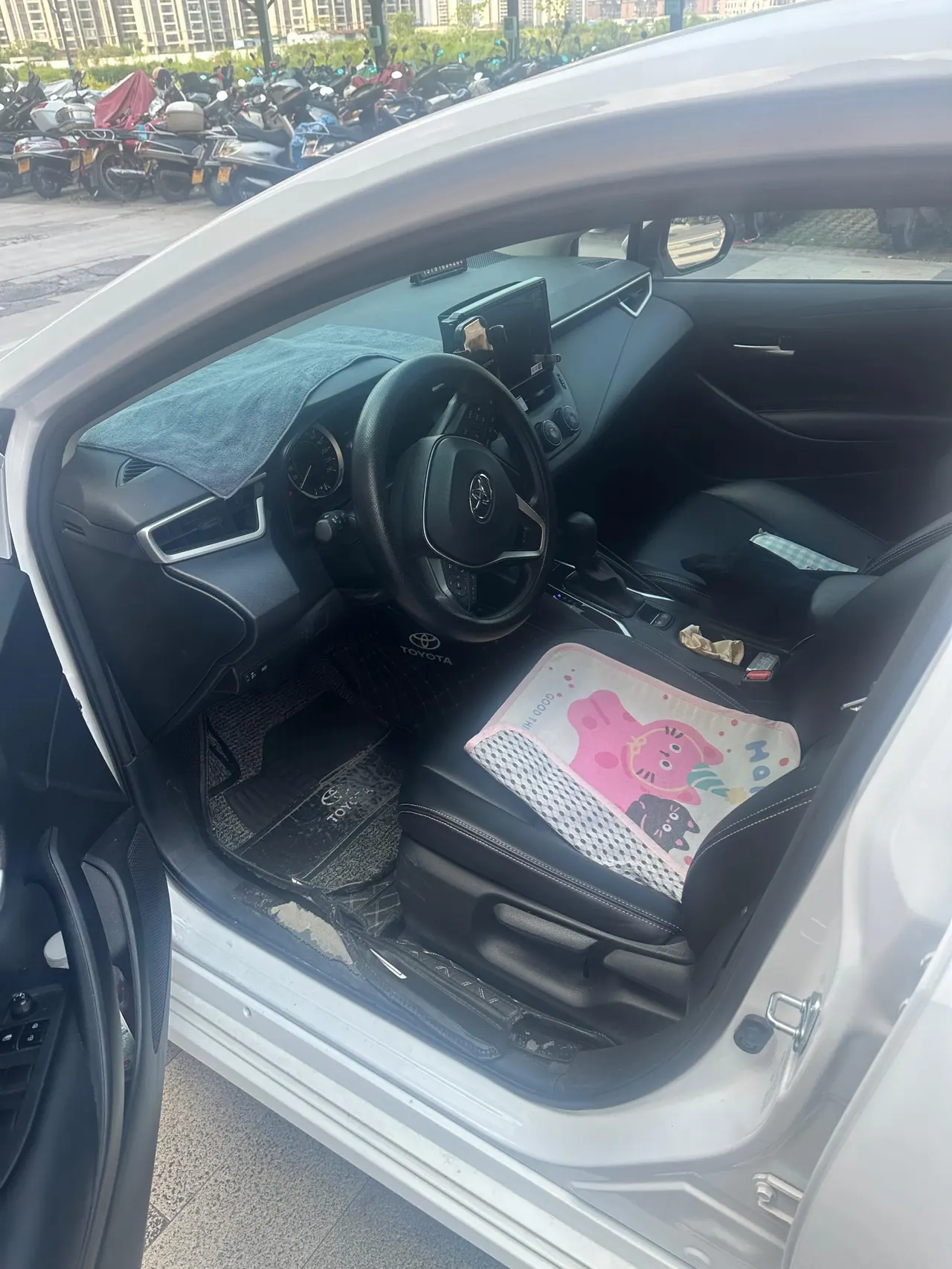 Toyota 2021 corolla 1.2T stepless elite PLUS version of automatic gear 2