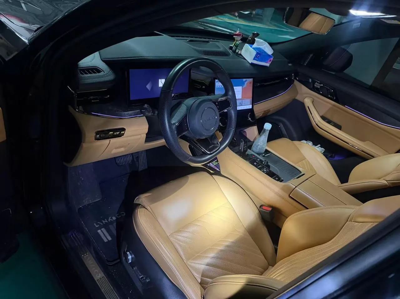 LYNK&amp;CO 2021 LYNK&amp;CO 09 MHEV 2.0T Ultra 7-seat automatic gear 2