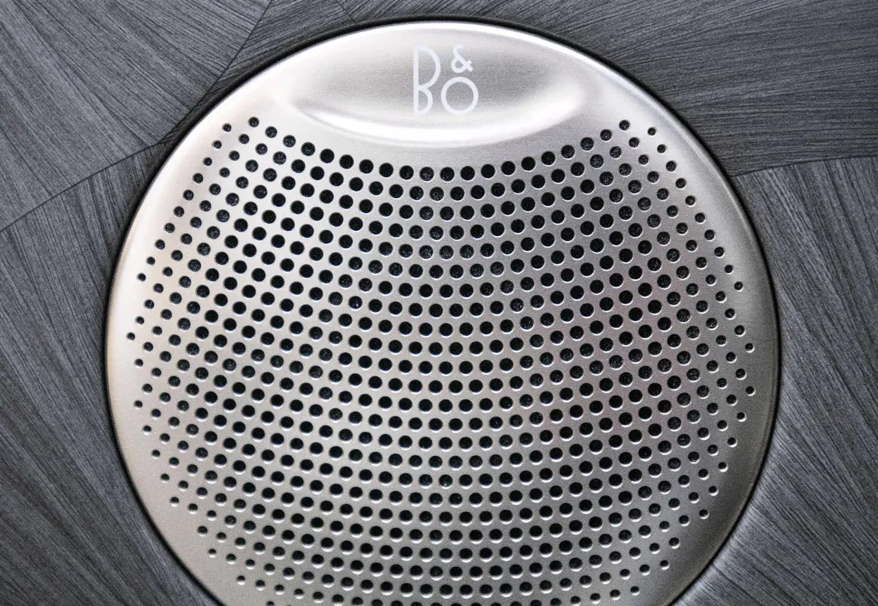 IM 2026 IM LS9 52 Ultra Automatic 10