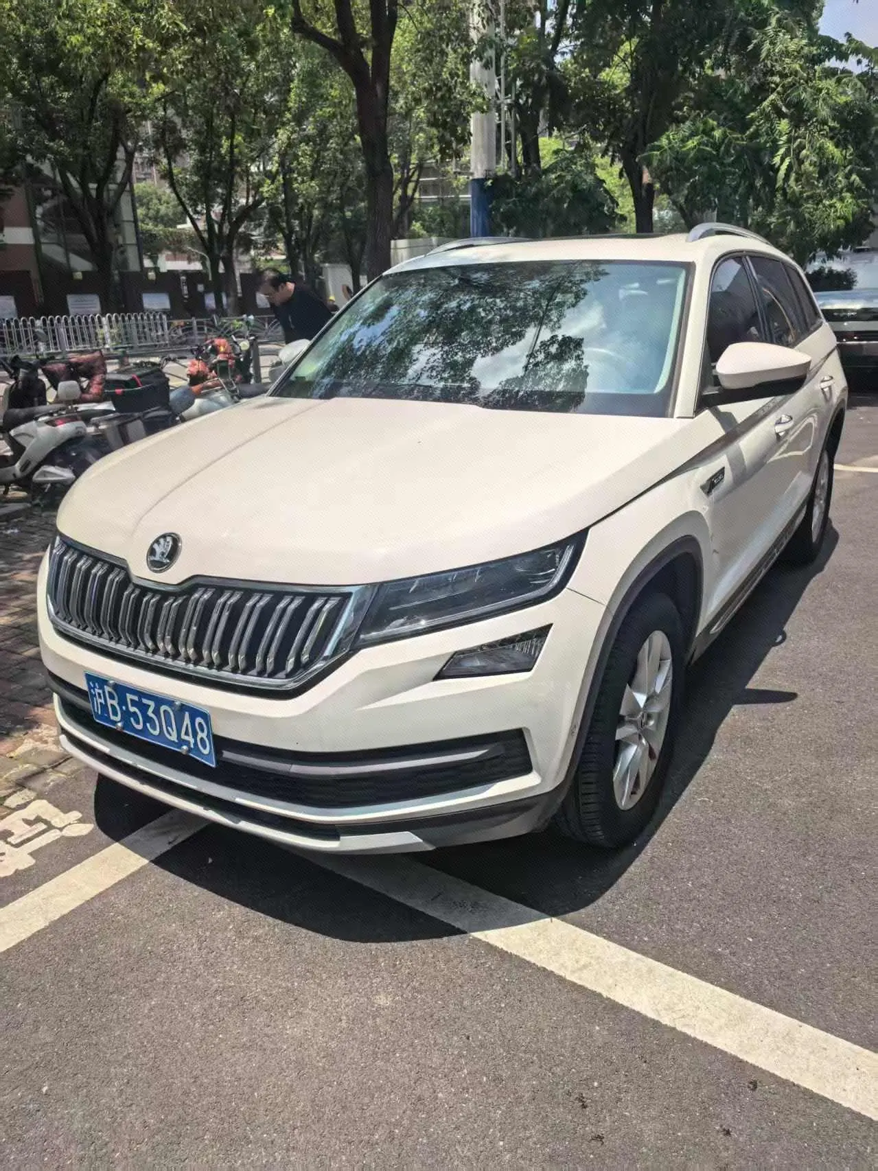 Skoda 2020 Kodiak 2.0TSI TSI 16500.00g Drive Deluxe Premium Edition 5-seat Automatic Transmission - View 1
