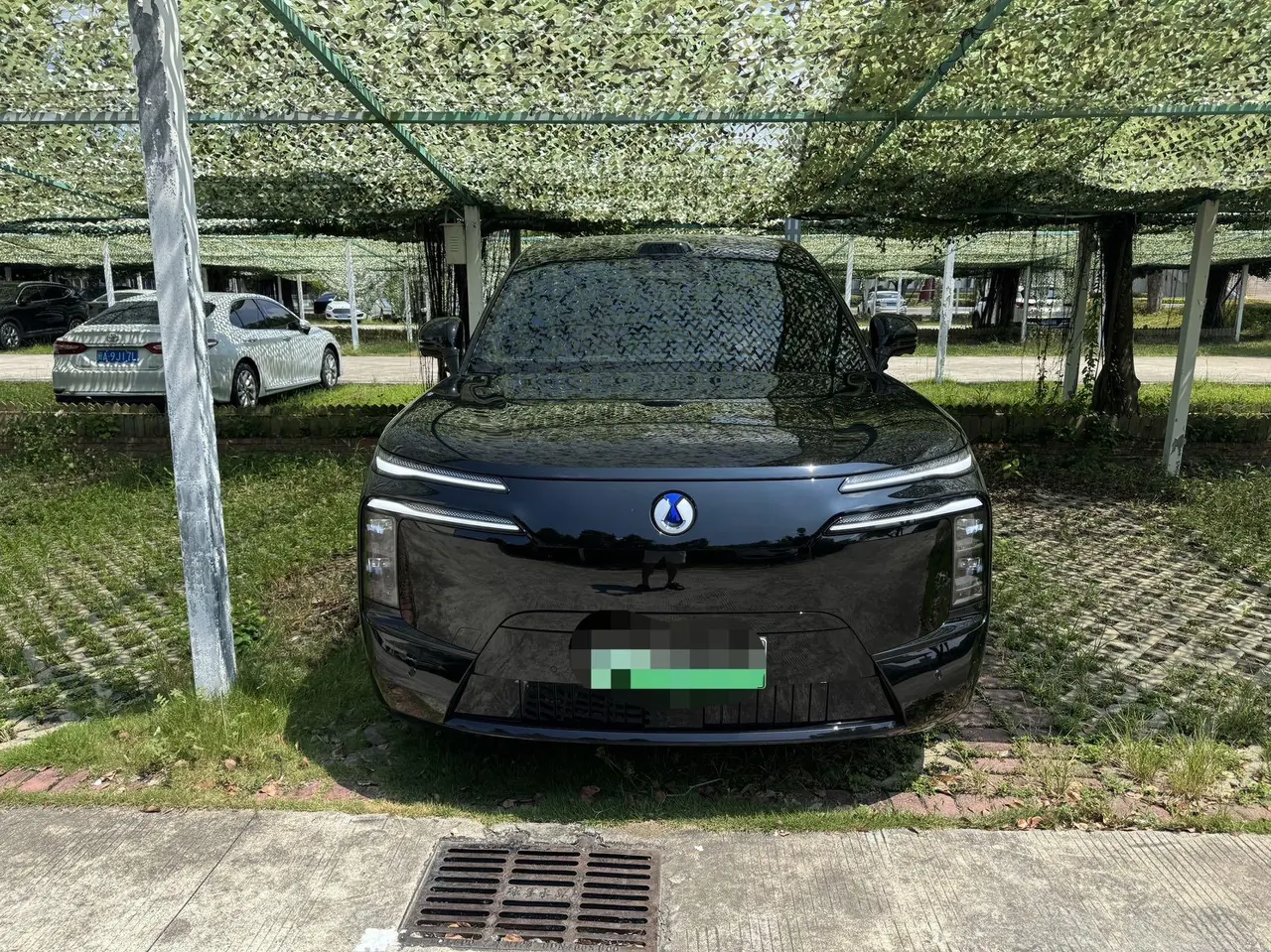 Denza 2023 Denza N8 1.5T Stepless Four-wheel Drive Super Hybrid Flagship Six-seat Automatic Gear 2