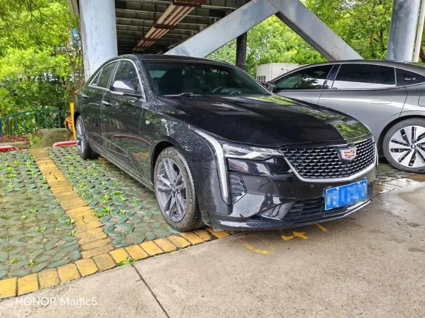 Cadillac 2022 CT4 2.0T 28T luxury automatic gear 3