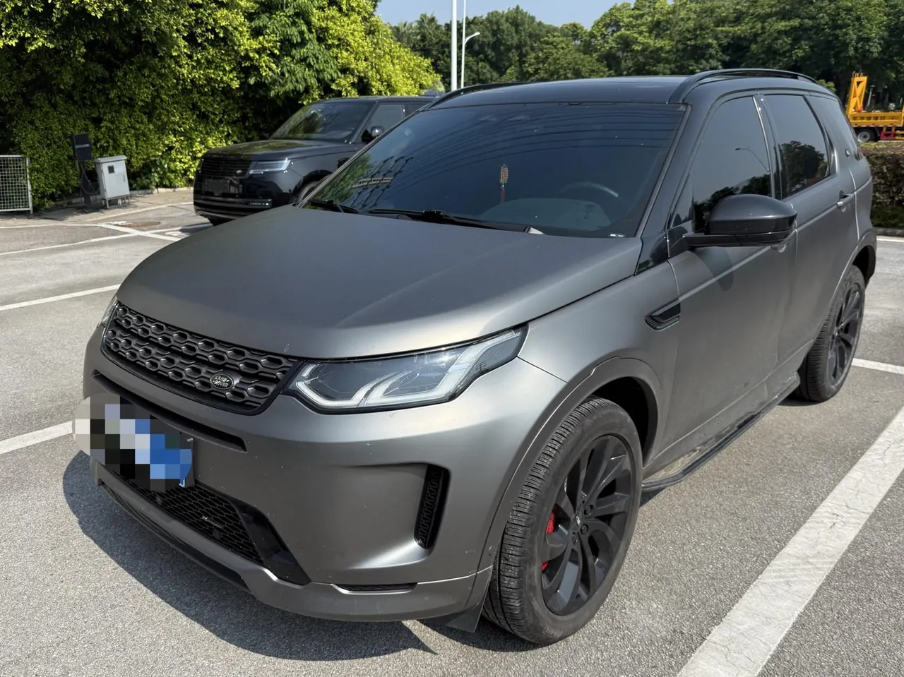 Open image lightbox: Land Rover 2022 Discovery Sports Edition 48V 2.0T 249PS R-Dynamic SE Performance Technology Edition 5-seat Automatic Gear