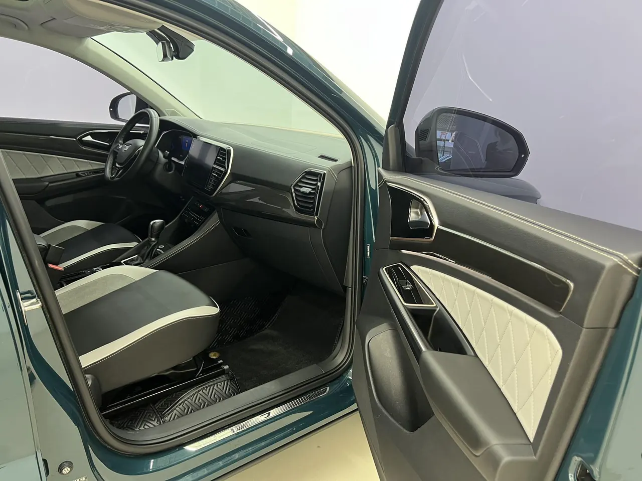 Jetta 2022 Jetta VS5 1.4TSI 280TSI high-gloss glory automatic transmission 13