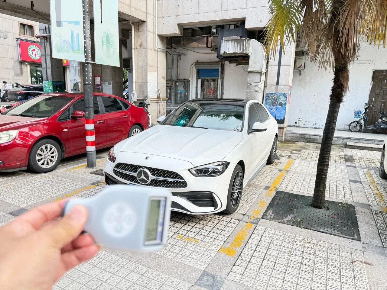 打开图片灯箱：Mercedes Benz Class C 2025 C 260 L 48V 1.5T Sports Edition Automatic Gear