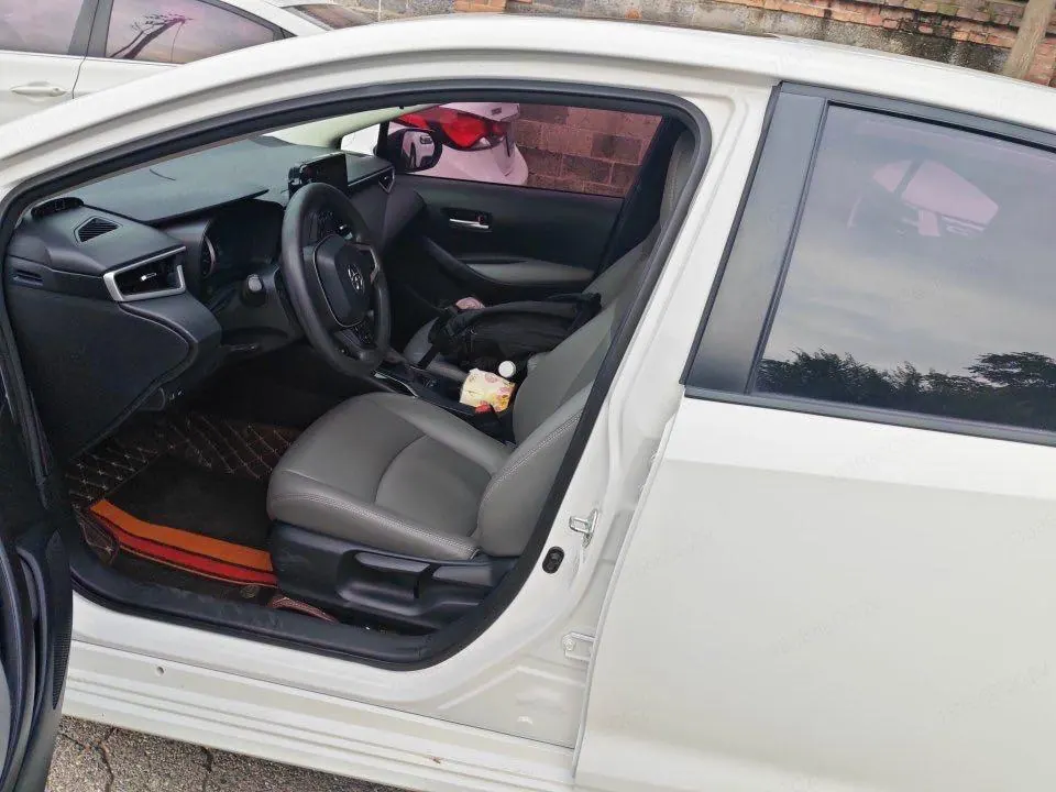 Toyota 2021 corolla 1.2T stepless elite PLUS version of automatic gear 4