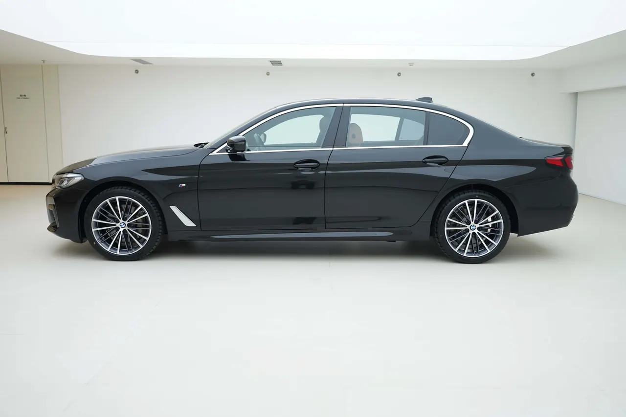BMW 5 Series 2021 530Li xDrive 2.0T M Sports Suit Automatic Gear 3