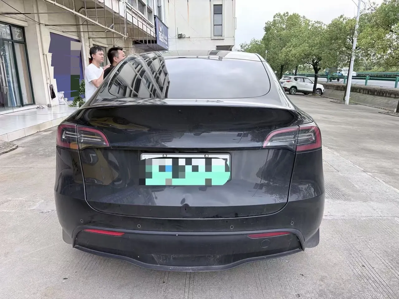 Tesla 2023 Model Y long endurance all-wheel drive version automatic transmission 3