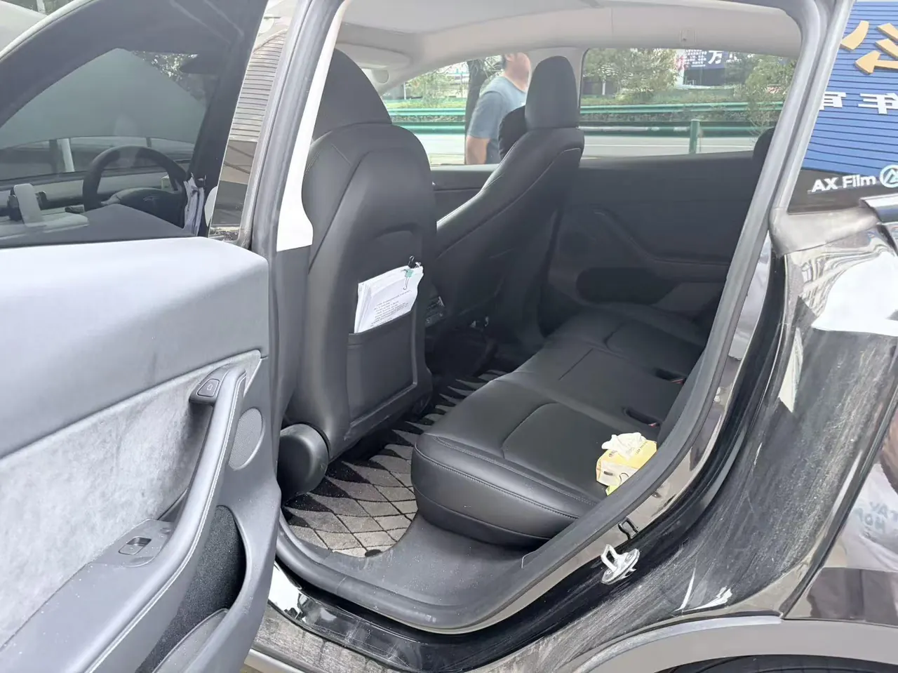 Tesla 2023 Model Y long endurance all-wheel drive version automatic transmission 5