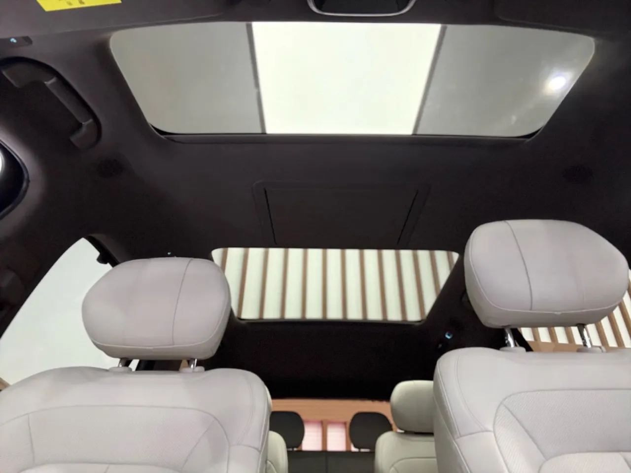 Denza 2023 Denza N8 1.5T Stepless Four-wheel Drive Super Hybrid Flagship Six-seat Automatic Gear 7