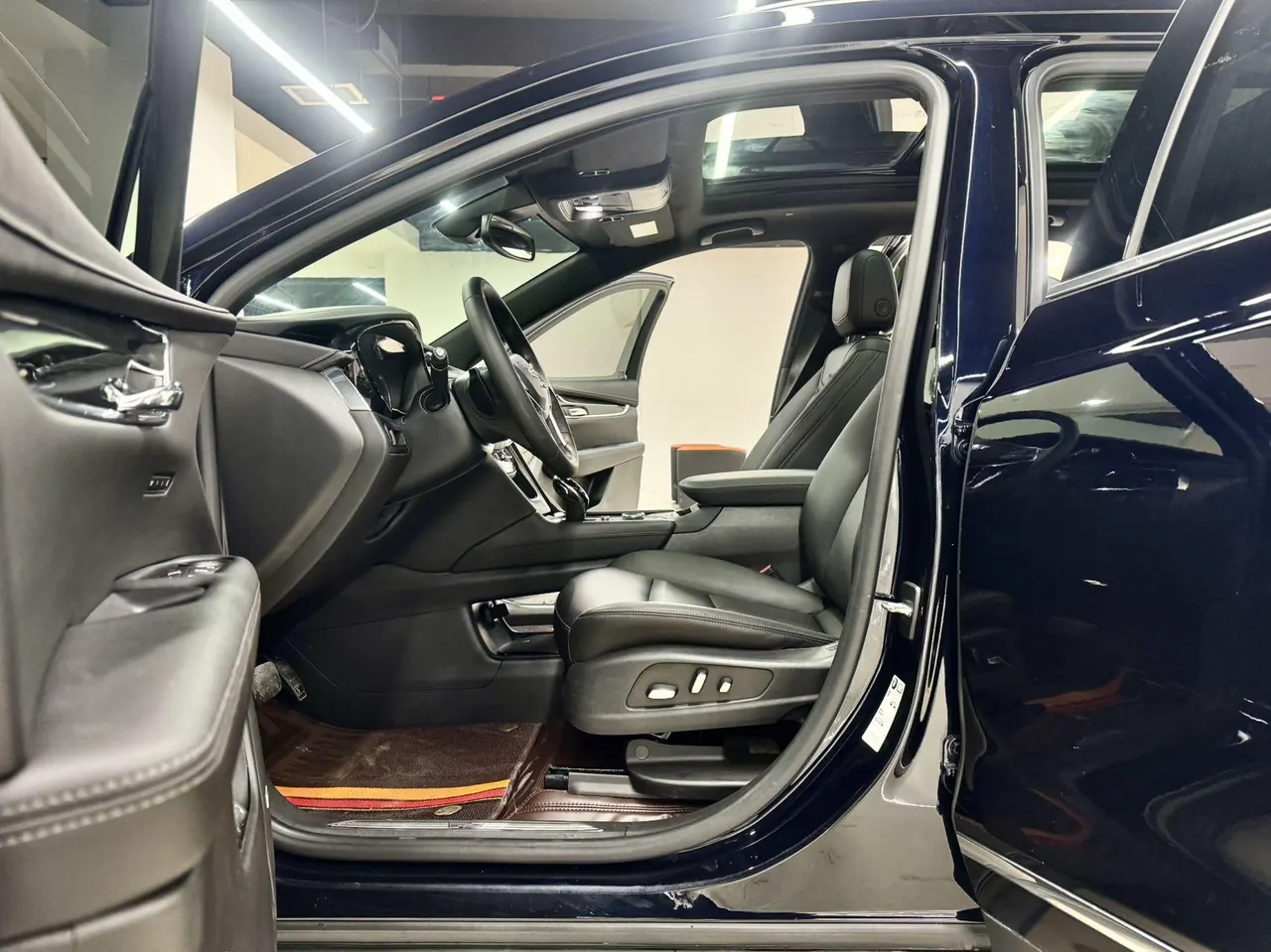 Cadillac 2021 XT5 2.0T 28T Luxury Automatic Gear 5