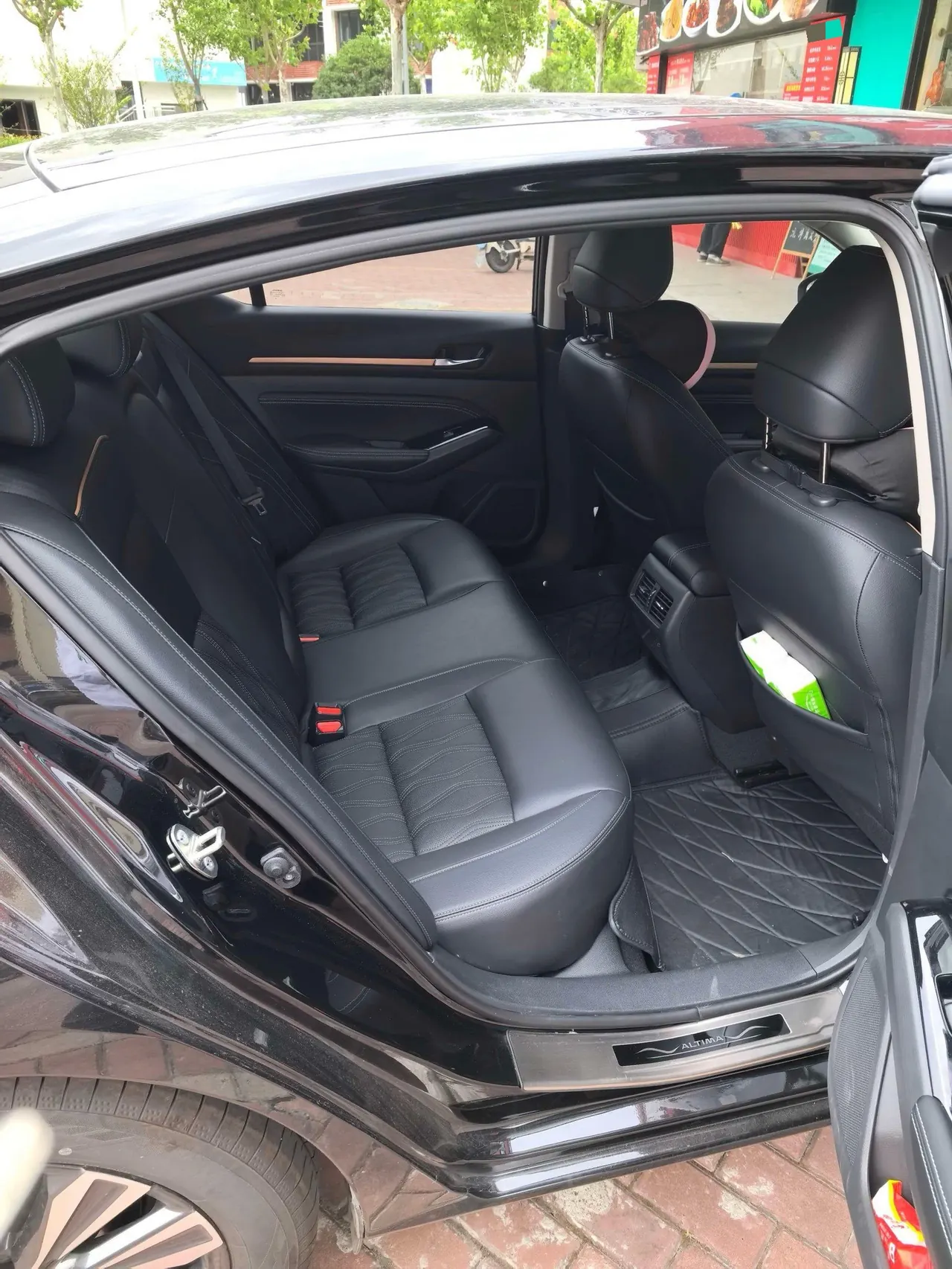 Nissan 2025 Teana 2.0 Stepless SV Black Gold Edition Automatic Gear 3