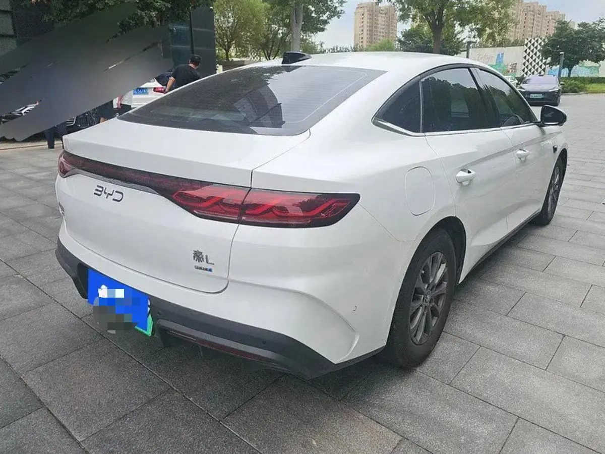 BYD 2025 Qin L DM-i 1.5 stepless smart driving version 80KM leading automatic gear 2
