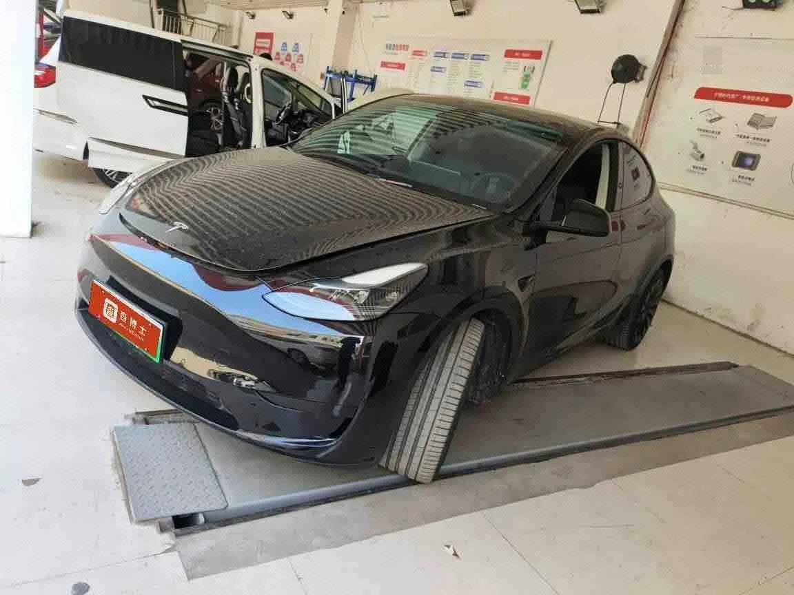 打开图片灯箱:Tesla 2022 Model Y rear-wheel drive version (facelift) automatic gear