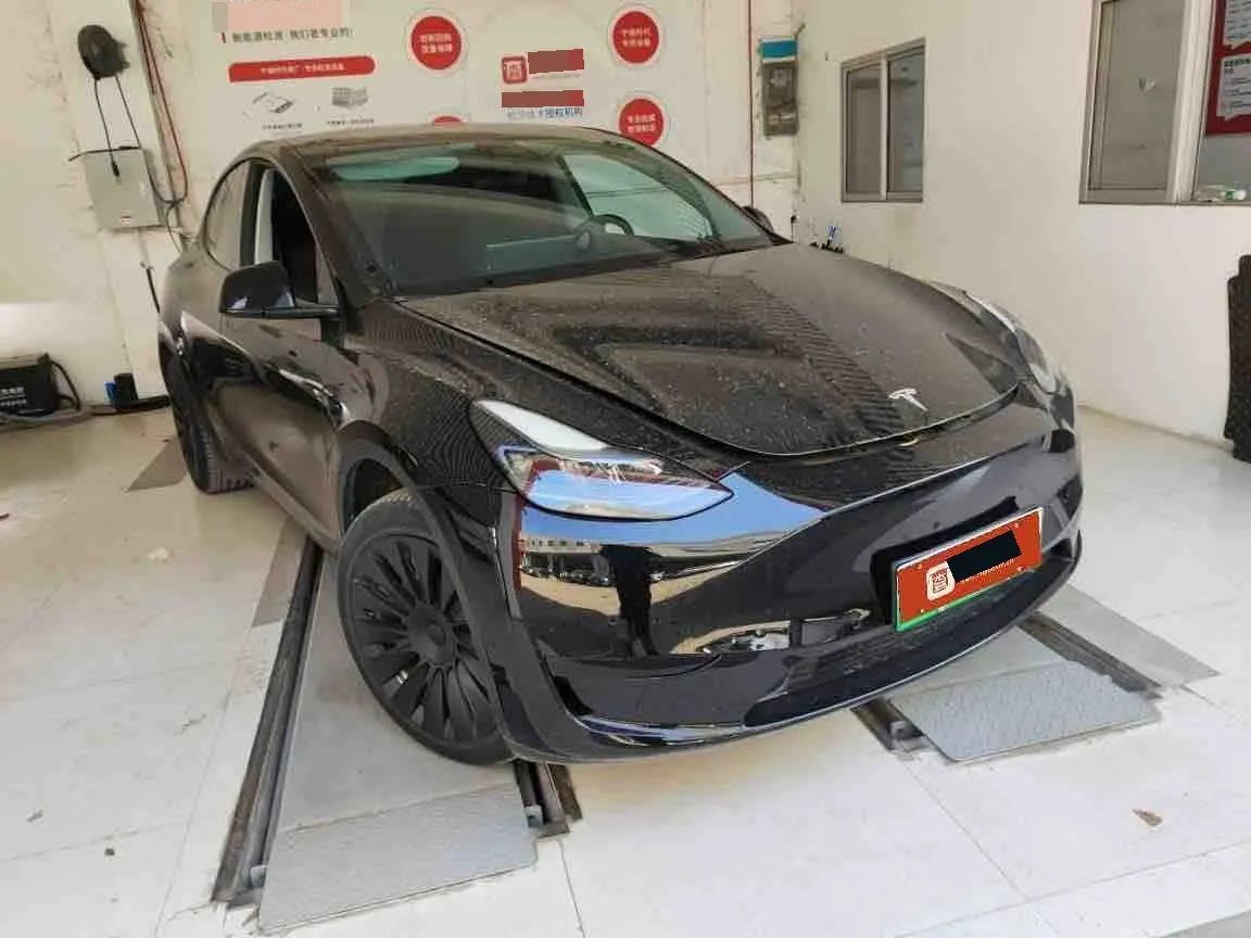 Tesla 2022 Model Y rear-wheel drive version (facelift) automatic gear 2