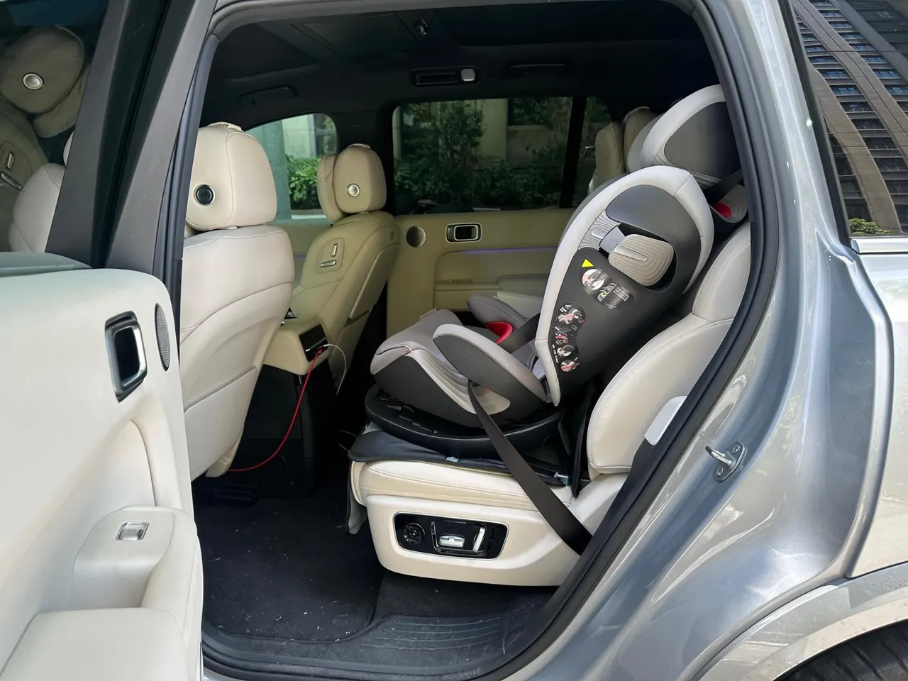 Li 2022 L9 1.5T Max Edition Automatic Gear 6
