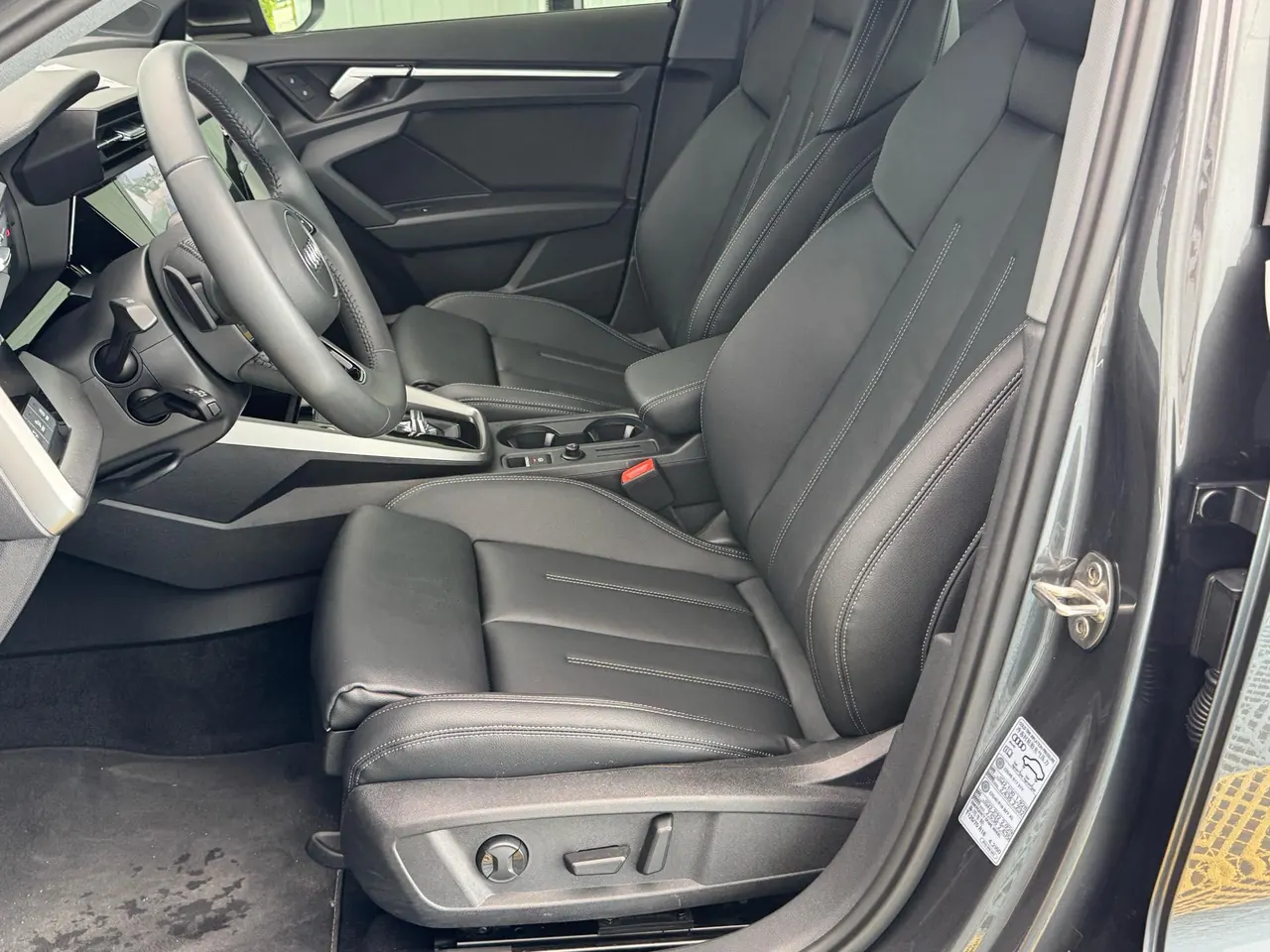 Audi 2021 A3L Limousine 1.4TFSI 35TFSI Aggressive Sports Automatic 12