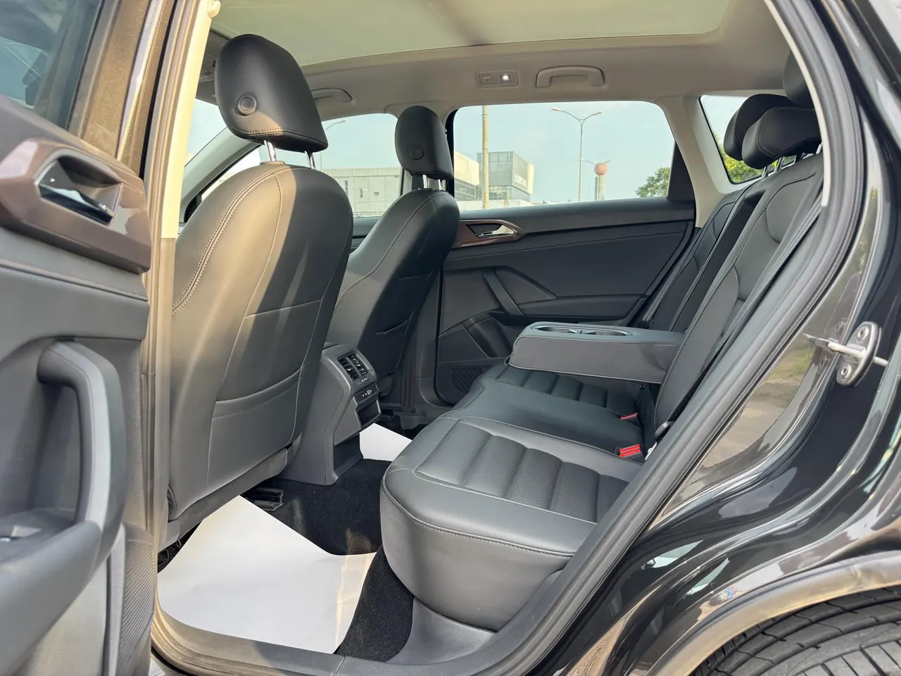 Volkswagen 2022 Tuyue 1.4TSI 280TSI Two-Drive Deluxe Automatic Gear 4