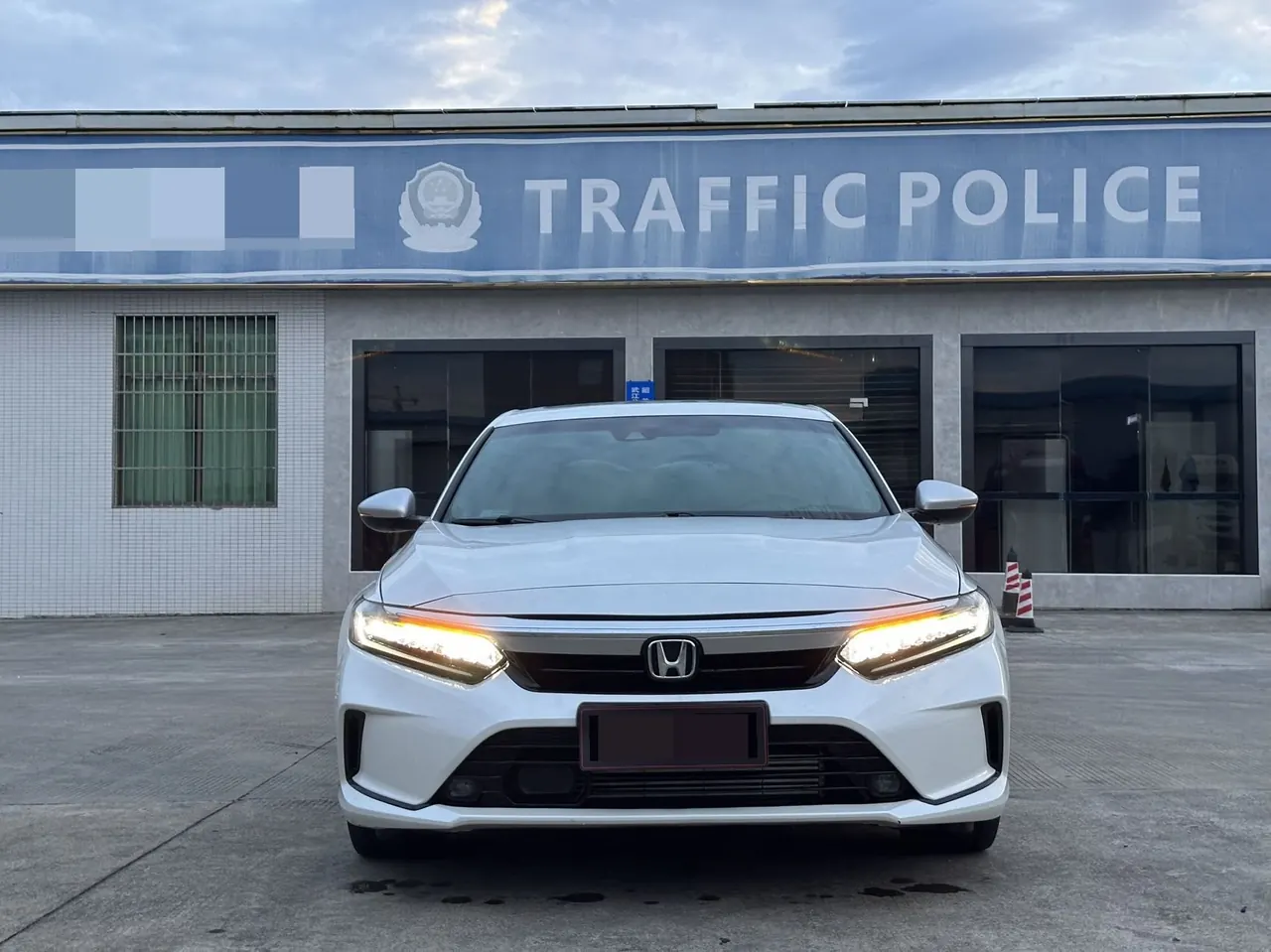 Honda INSPIRE (Yingshi Pai) 2022 INSPIRE 1.5T Stepless 260TURBO Jingyue Edition Automatic Gear 3