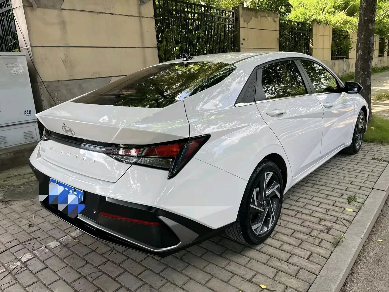 Hyundai 2023 Elantra-sedan 1.5 stepless GLX elite automatic gear 4