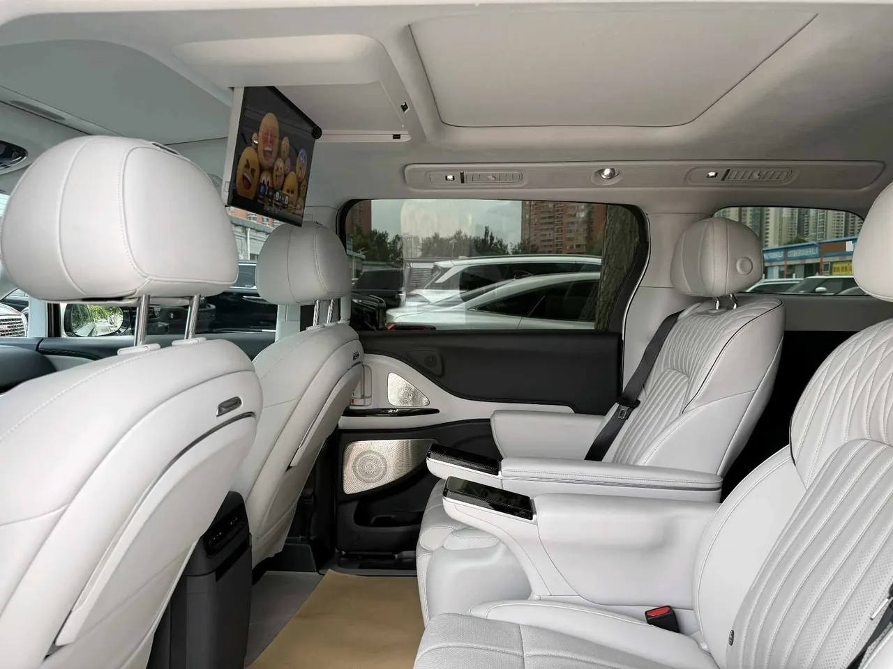 Voyah 2025 dreamers PHEV 1.5T four-wheel drive flagship dry Kun version automatic gear 12