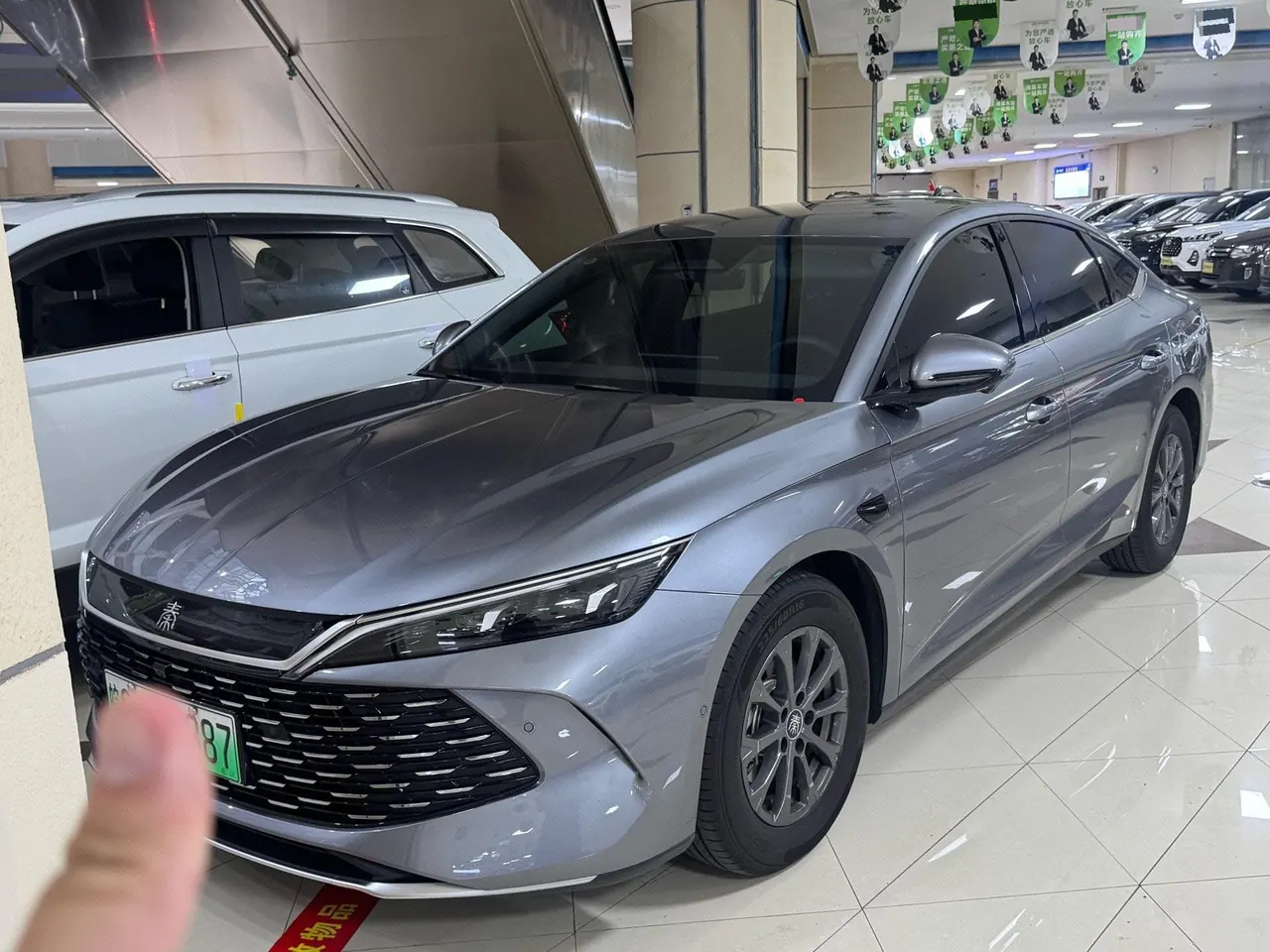 Open image lightbox: BYD 2025 Qin L DM-i 1.5 stepless smart driving version 80KM leading automatic gear