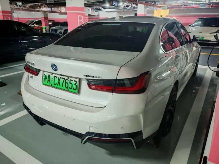 BMW 2022 i3 eDrive 35L automatic gear 2