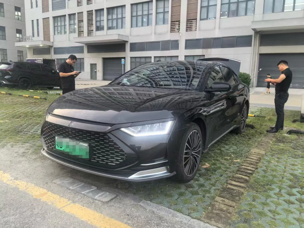 打开图片灯箱:BYD 2020 Han DM 2.0T four-wheel drive performance version luxury automatic gear
