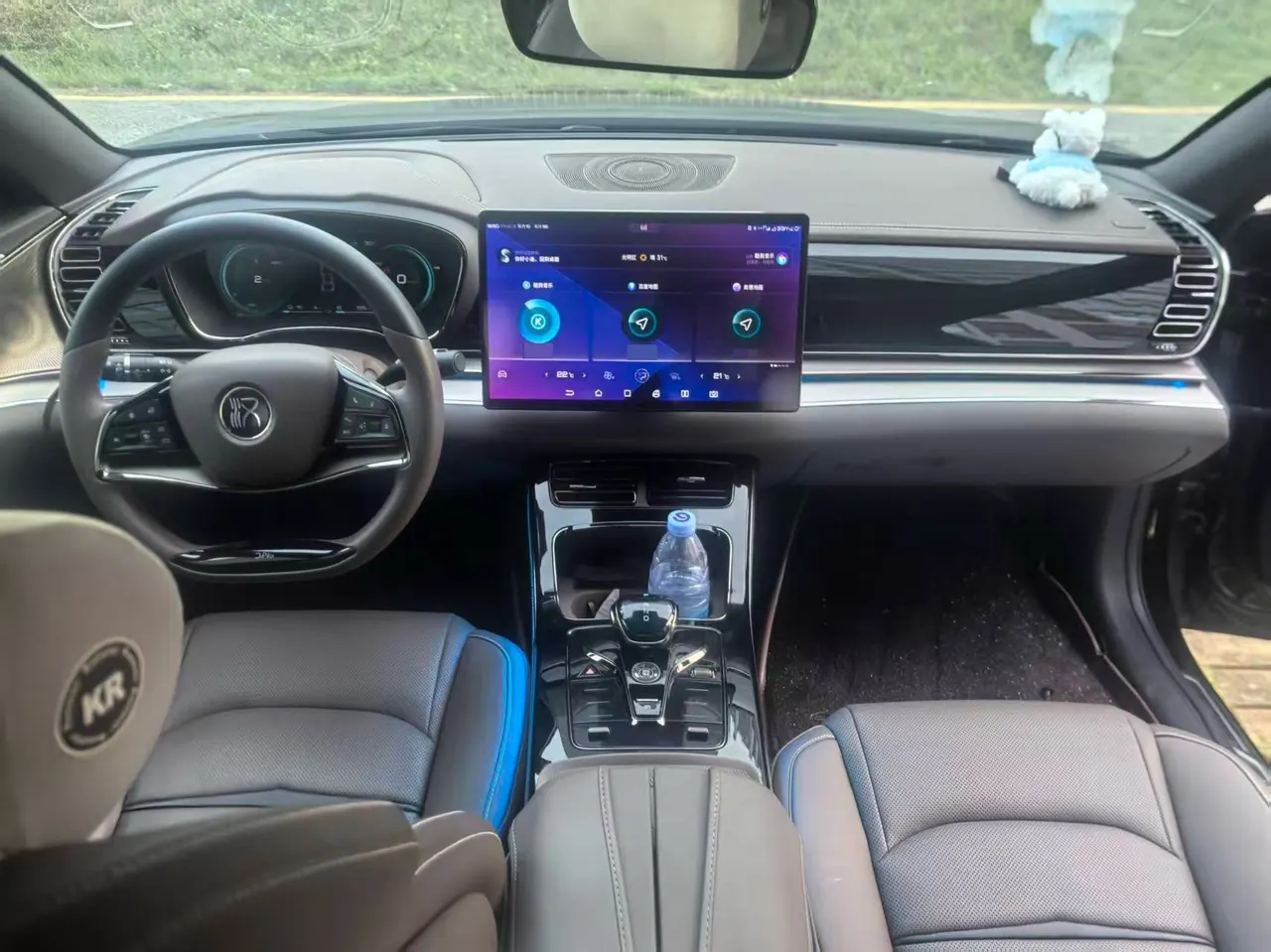 BYD 2020 Han DM 2.0T four-wheel drive performance version luxury automatic gear 4