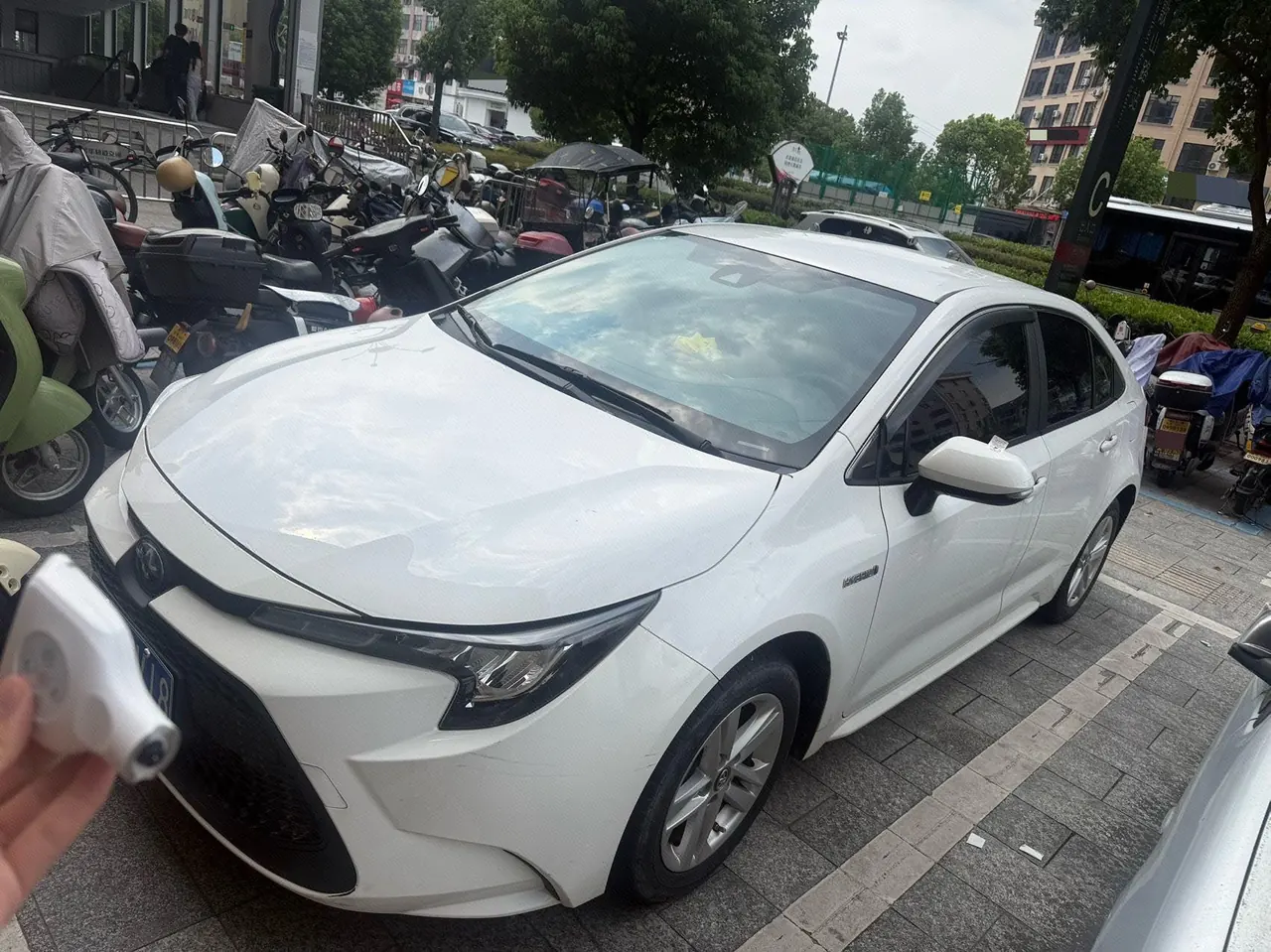 打开图片灯箱:Toyota 2022 Lei Ling Shuangqing 1.8H Stepless Enterprising Automatic Gear