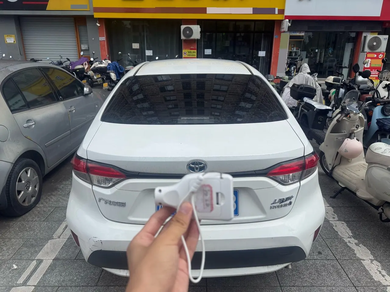 Toyota 2022 Lei Ling Shuangqing 1.8H Stepless Enterprising Automatic Gear 5