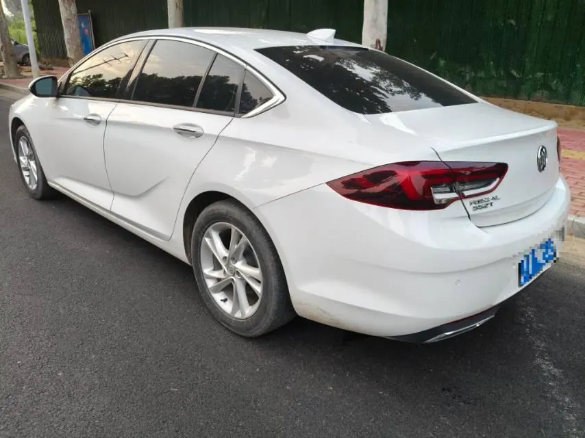 Buick 2022 Regal 1.5T 552T Smart Automatic Gear 8