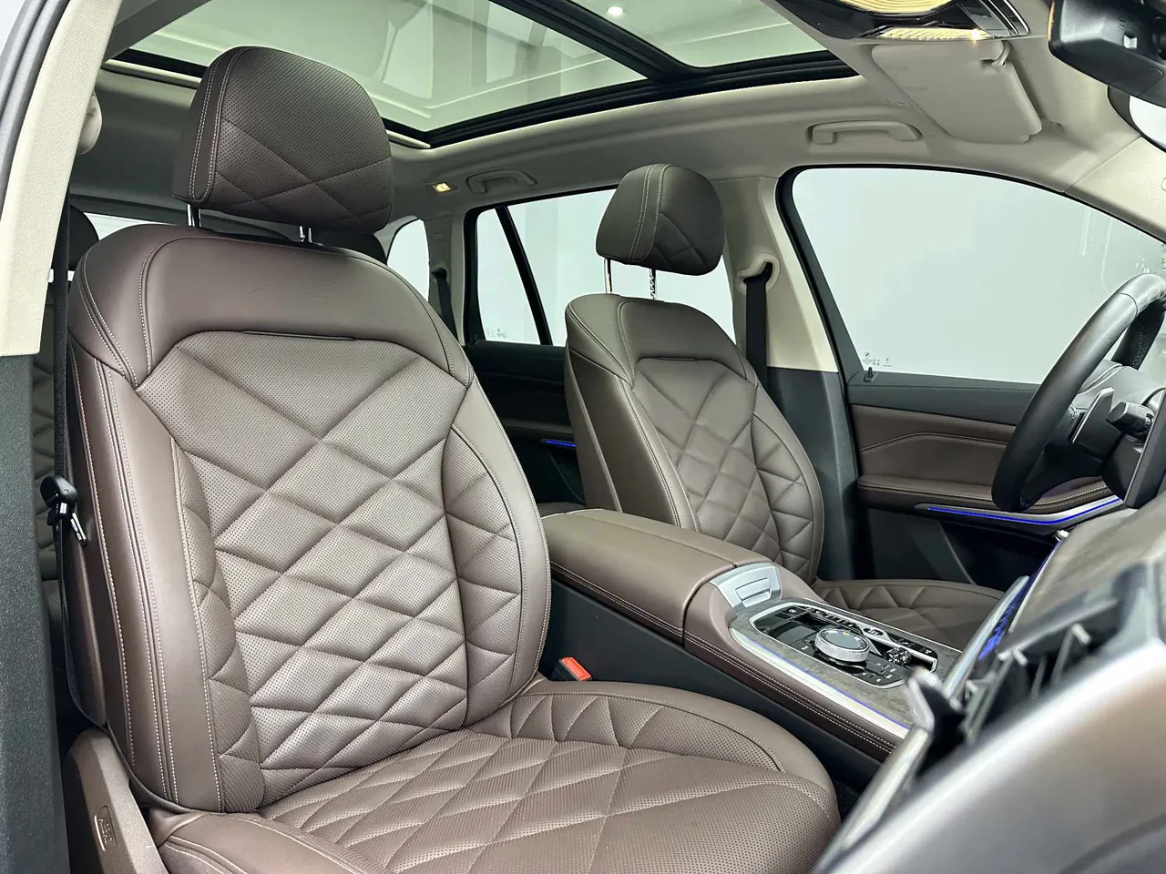 BMW 2023 X5 xDrive30Li 48V 2.0T exclusive m sports obsidian night suit automatic gear 11