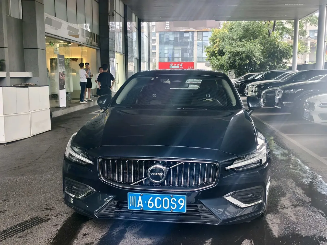 Volvo 2023 S60 48V 2.0T B4 Zhiyi Deluxe Edition Automatic Gear 2