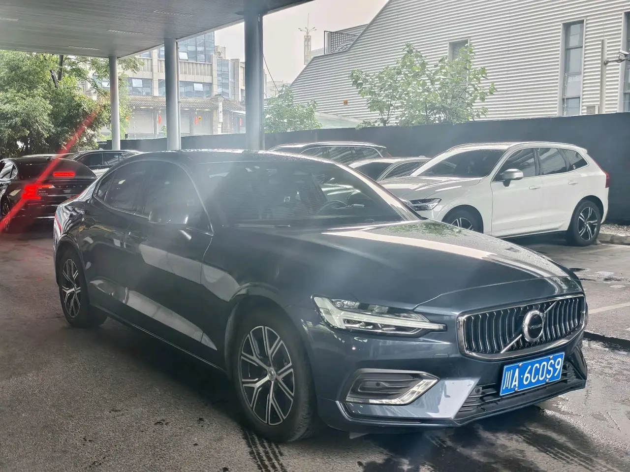 Volvo 2023 S60 48V 2.0T B4 Zhiyi Deluxe Edition Automatic Gear 3