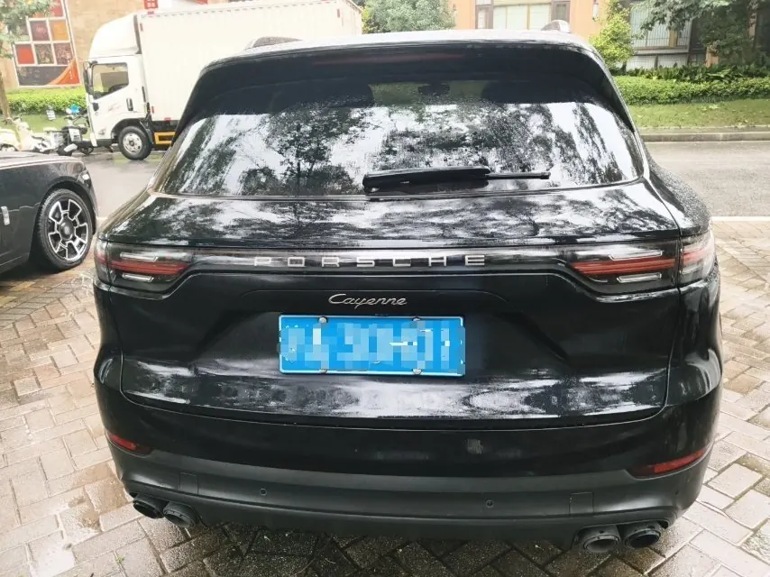Porsche Cayenne (Imported) 2022 Cayenne 3.0T Platinum Edition Automatic Gear 2