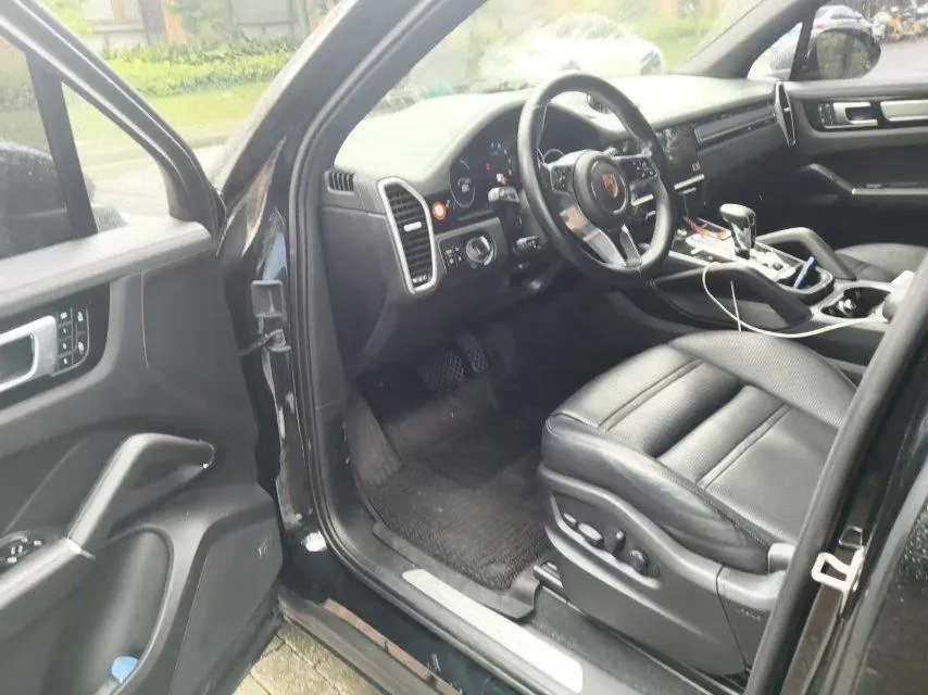 Porsche Cayenne (Imported) 2022 Cayenne 3.0T Platinum Edition Automatic Gear 3