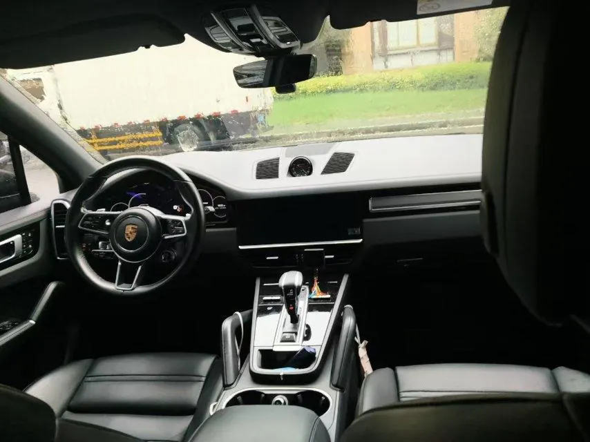 Porsche Cayenne (Imported) 2022 Cayenne 3.0T Platinum Edition Automatic Gear 5