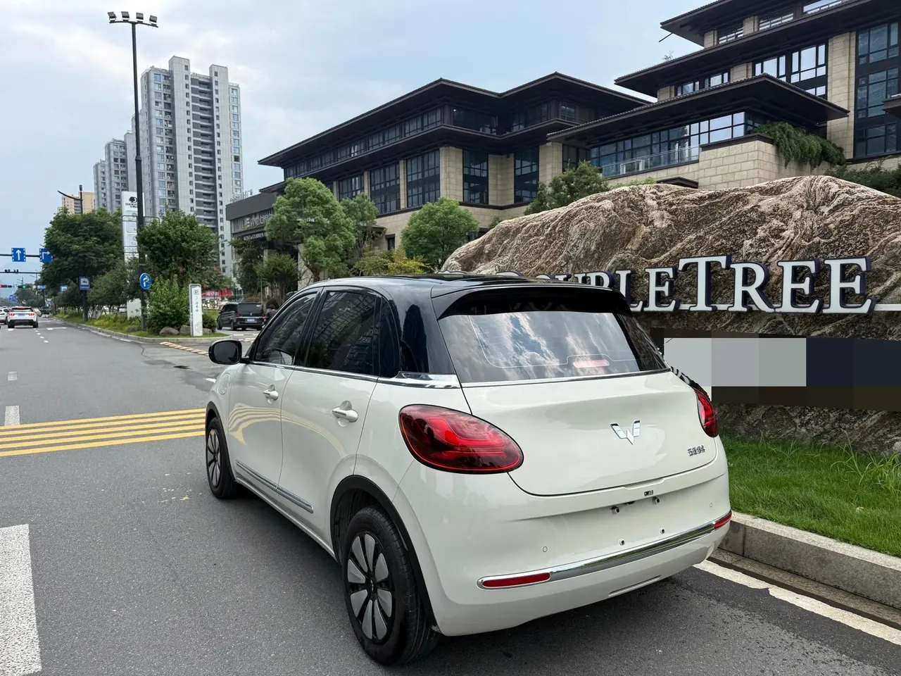 WuLing 2023 Plantronics 410km LingBox Exclusive Automatic Transmission 7