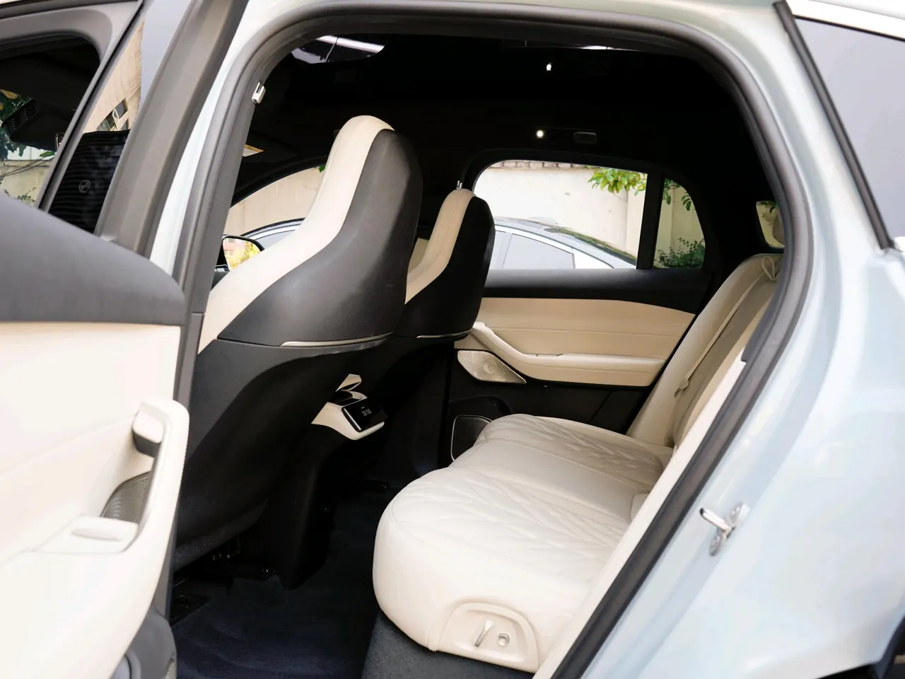 NIO 2025 EC6 75kWh automatic transmission 3
