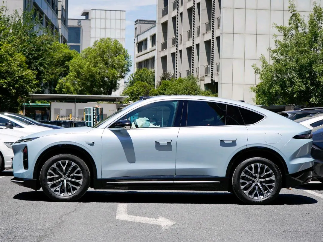 NIO 2025 EC6 75kWh automatic transmission 5