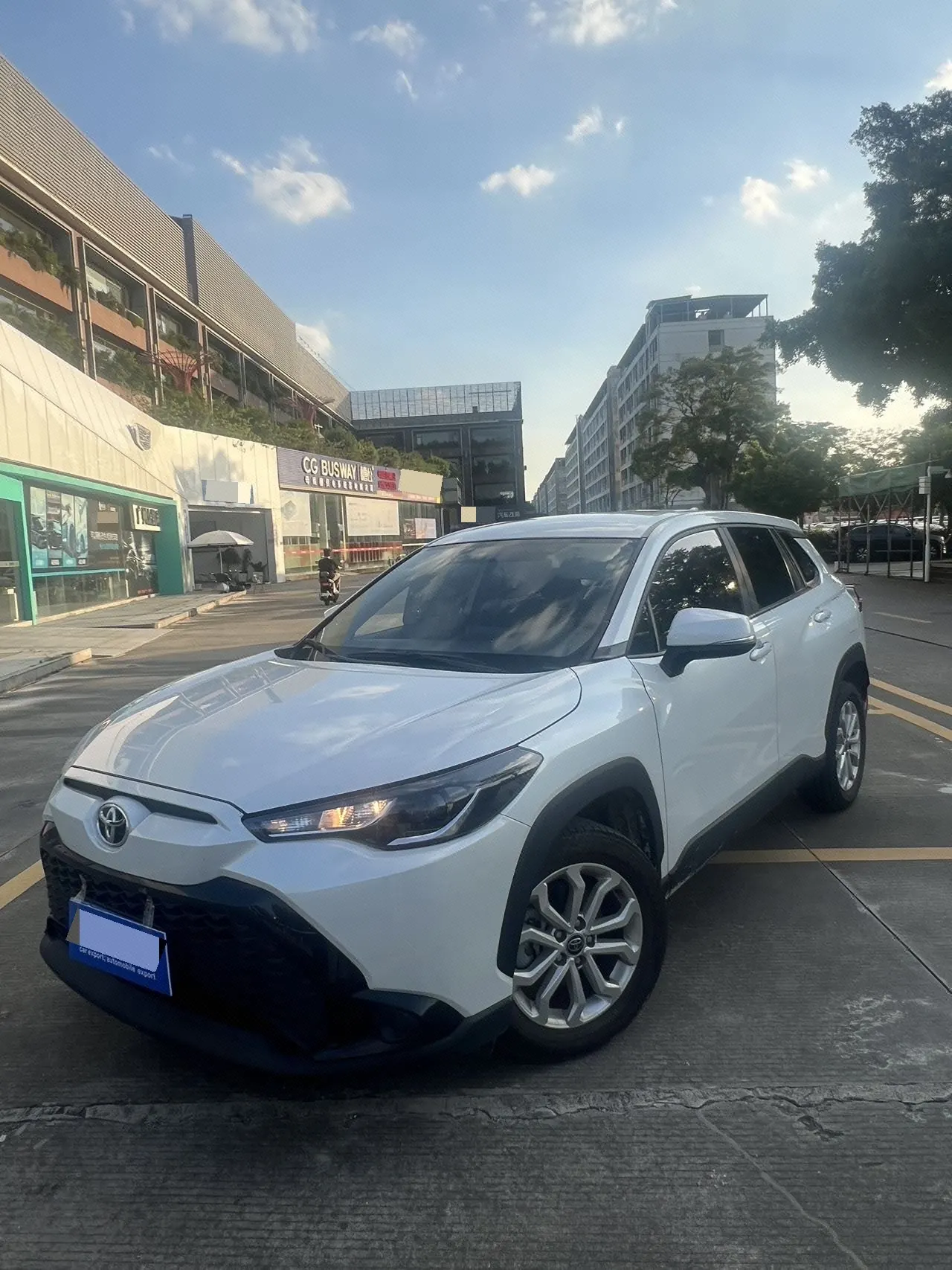 Open image lightbox: Toyota 2025 Front Landa 2.0 Stepless Leading Plus Edition Automatic Gear