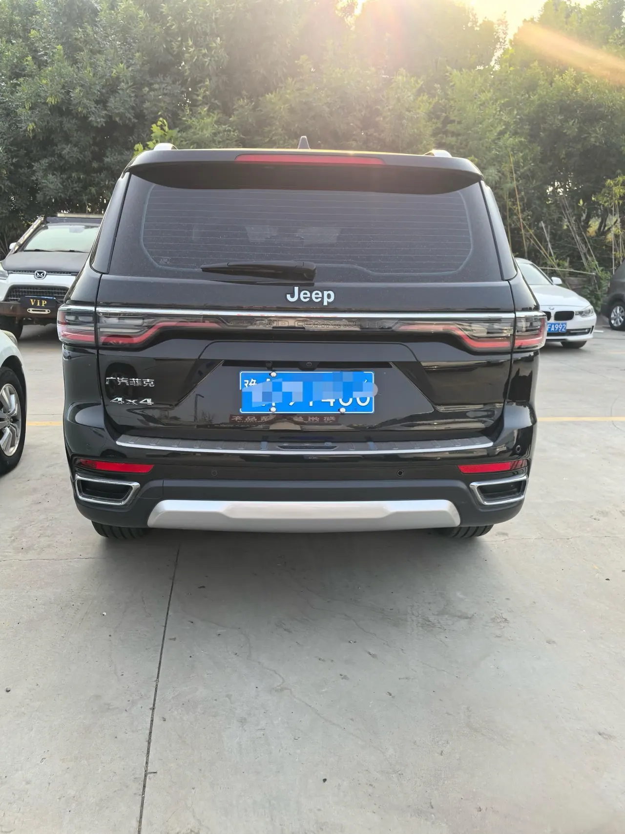 Jeep 2020 Commander 2.0T Two-Drive Elite Automatic Gear 3