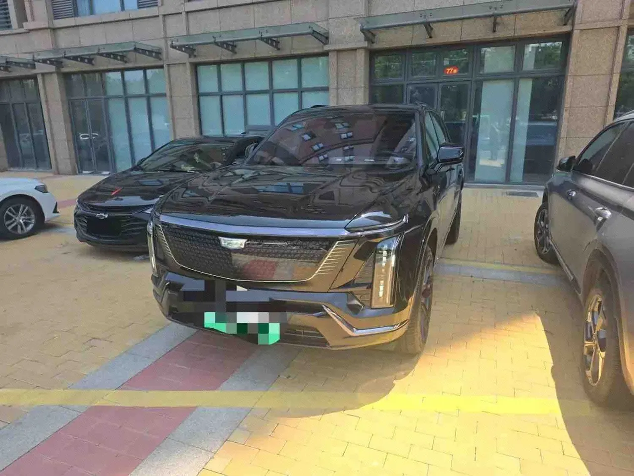 打开图片灯箱:Cadillac 2026 Kayvid high-performance four-wheel drive Ultra automatic transmission