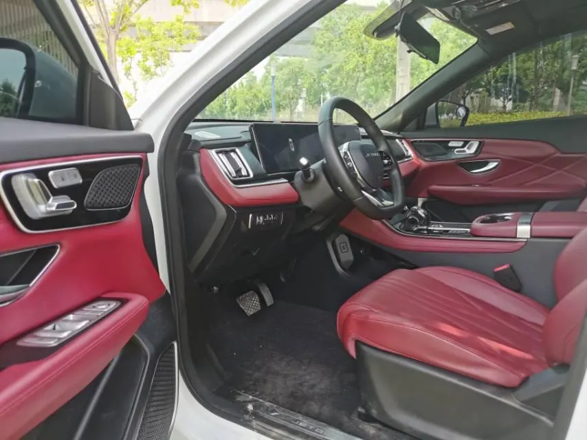 Jetour 2025 X70 PLUS 1.5T Ultimate 7‑Seater Automatic 3
